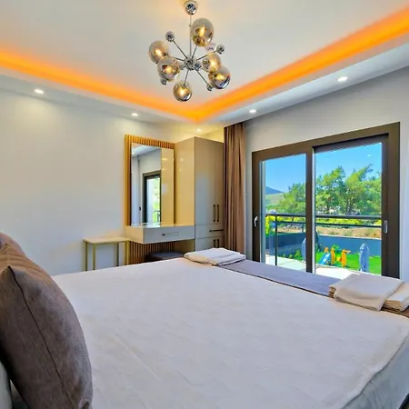 ヴィラ Oludeniz 4 Bedroom 9441