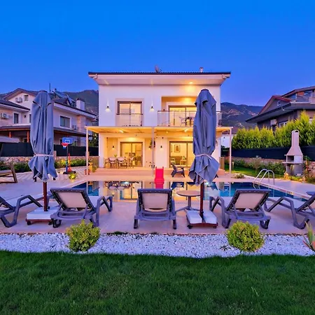 Oludeniz 4 Bedroom 9441 * フェティエ